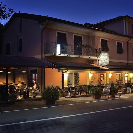 Antica Locanda Luigina Mattarana Buitenkant foto